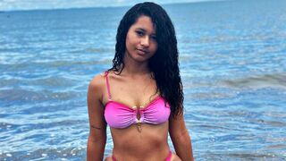 LeylaAnders
