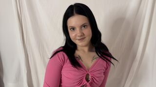 AvvaAdams